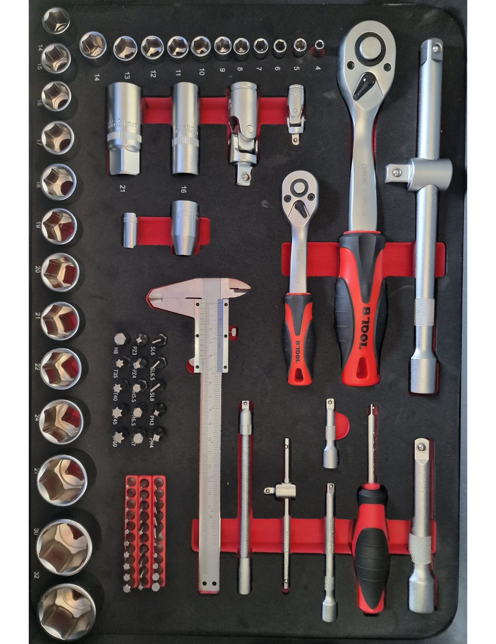 TROLLEY DE HERRAMIENTAS BTP147 - 147 PIEZAS EN TROLLEY DE ALUMINIO