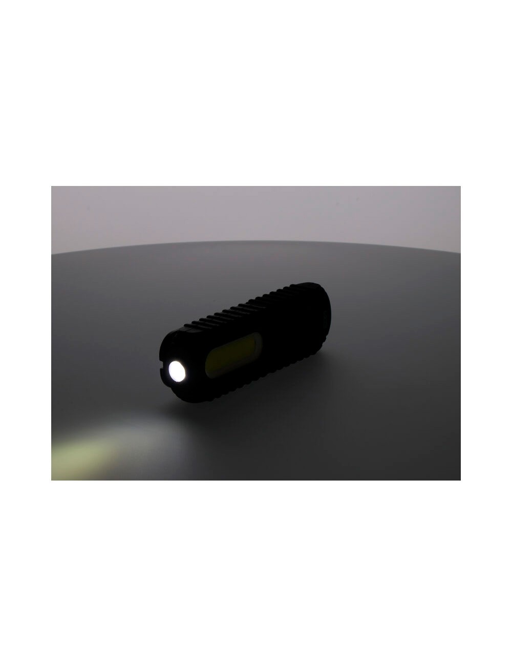 Linterna de trabajo led recargable con usb. con gancho + iman + soporte. cob 5w 300 lm / 3w 90 lm