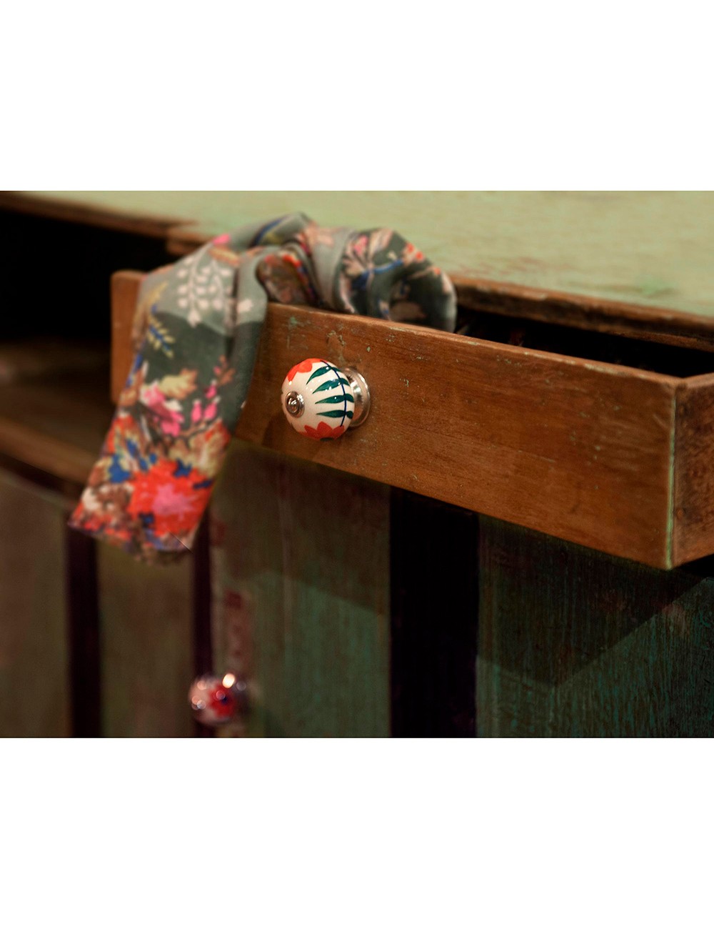 Blister con 4 pomos redondos para mueble fabricado en porcelana acabado flor rojo mod. e500 ø40mm rei