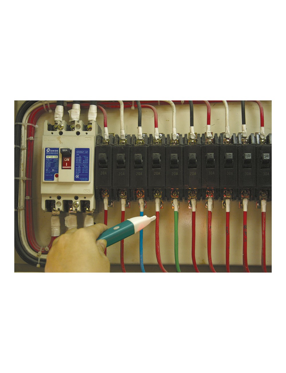 Detector tensión sin contacto y buscapolos cativ 1000v tesnt306 proskit