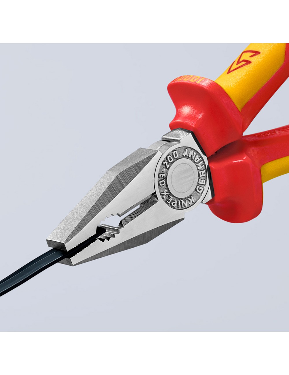 Alicates universales 200 x 65 x 20 mm