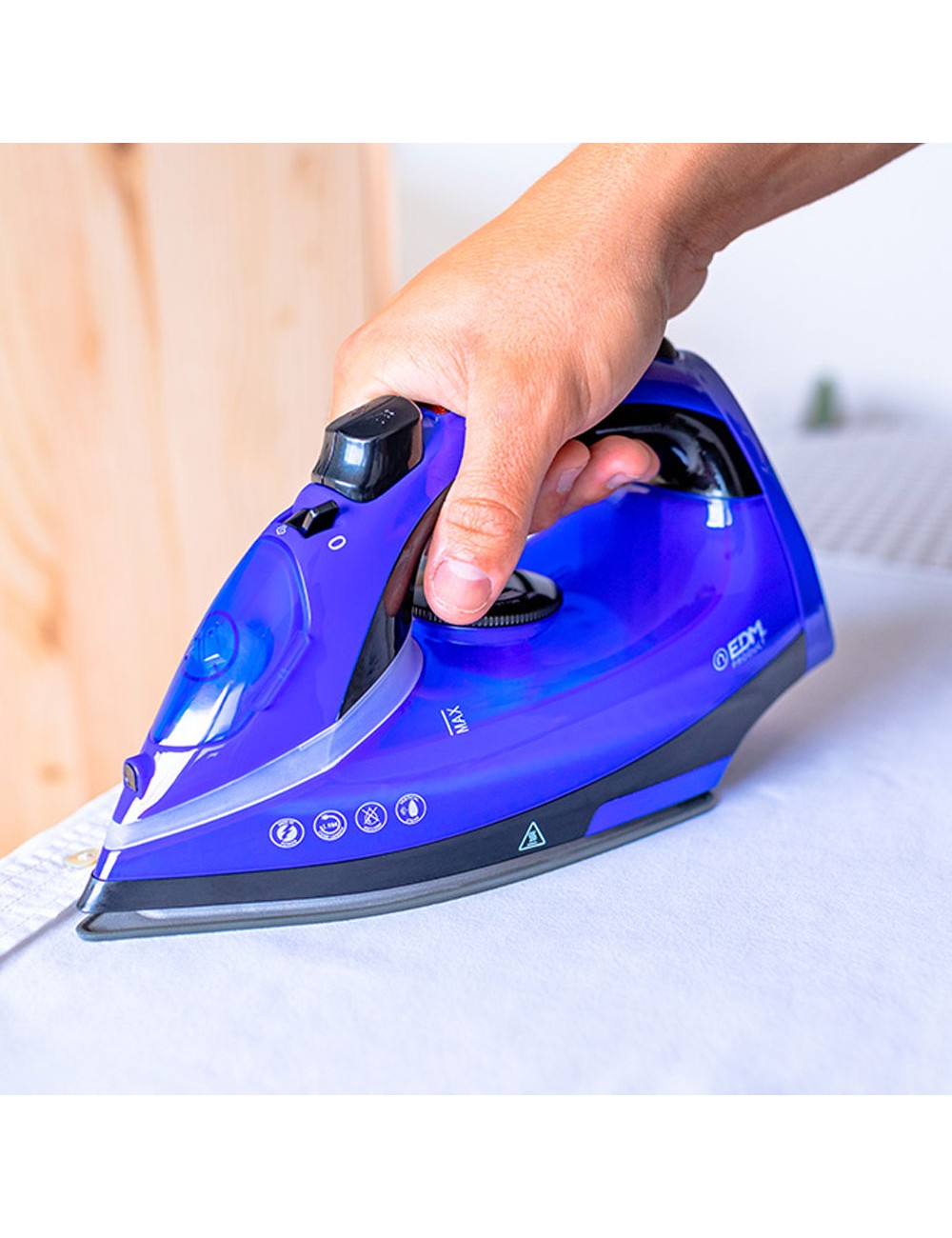 Plancha de vapor 2000 w