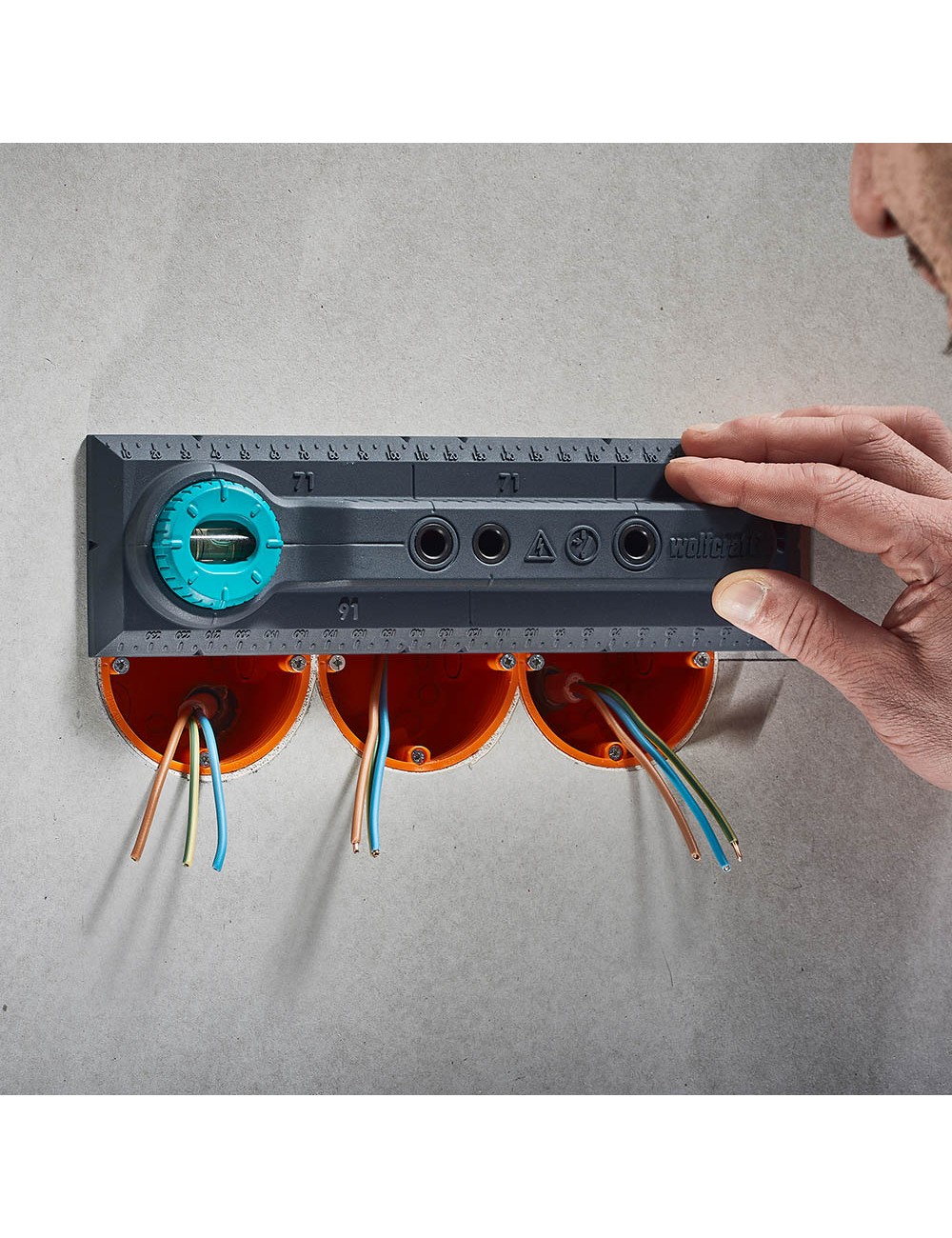 Plantilla de perforación electricidad, para medidas de 71 y 91 mm