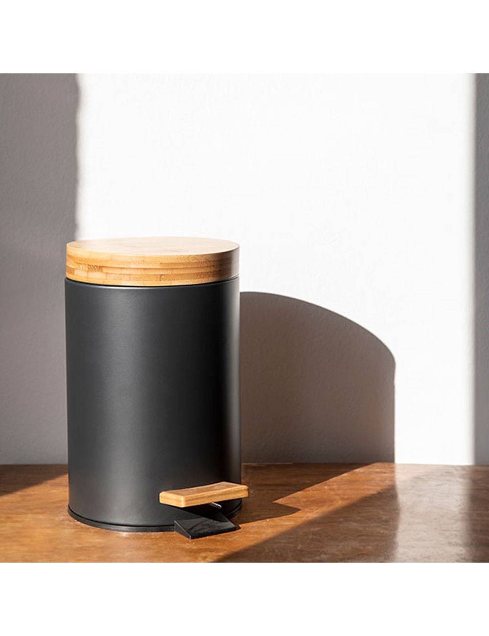 Papelera pedal negra bambu 3 l