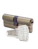 Cilindro de seguridad europerfil 33x33mm latón, leva larga. 2000s2lp3333ll ucem