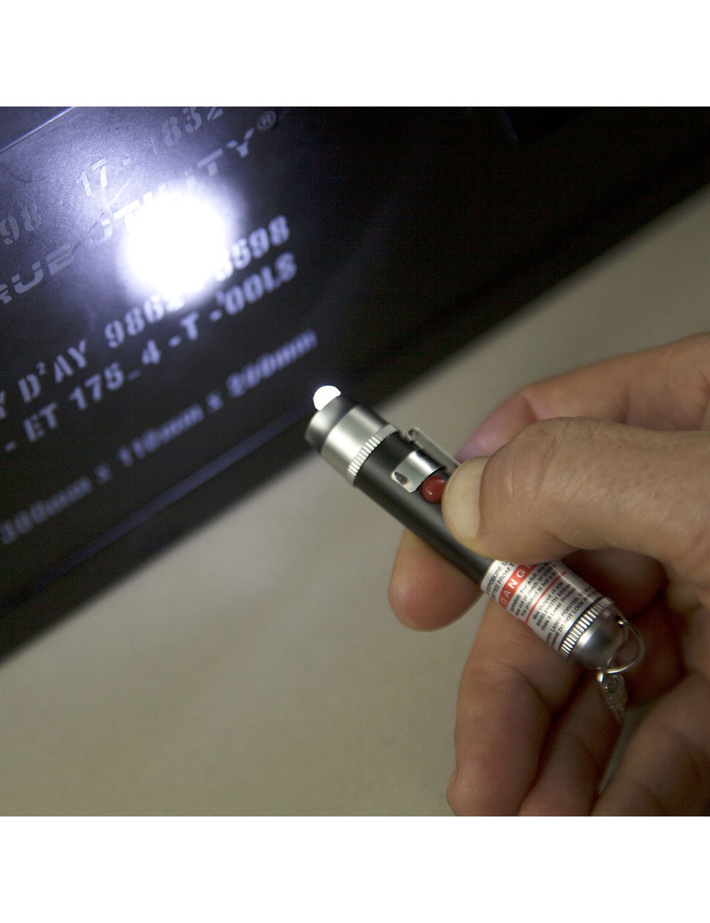 Laserlite potente linterna led con láser rojo homologado