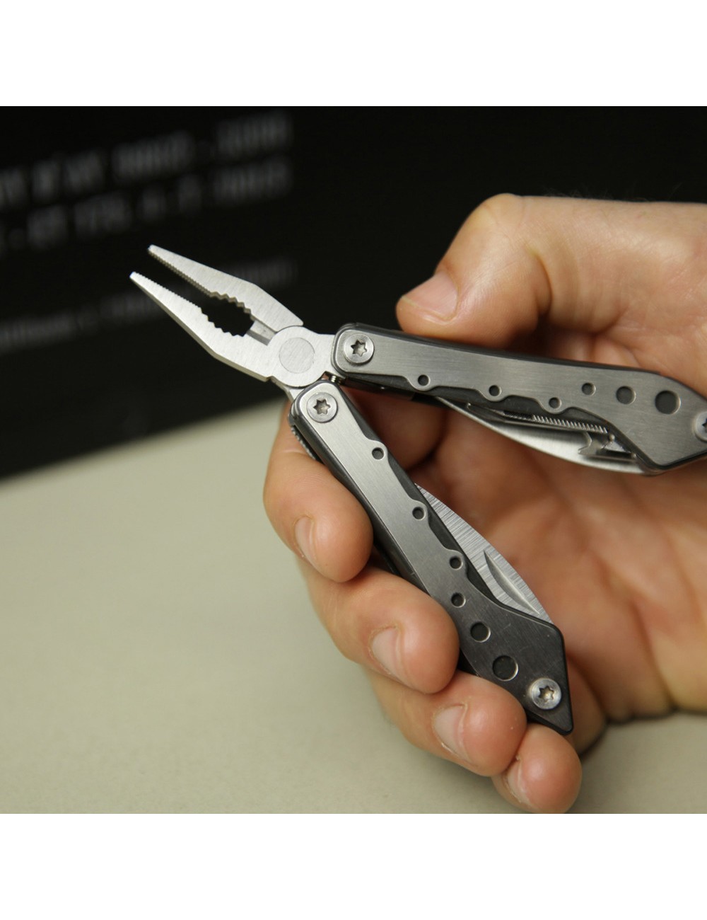 Multiherramienta mini 10 en 1