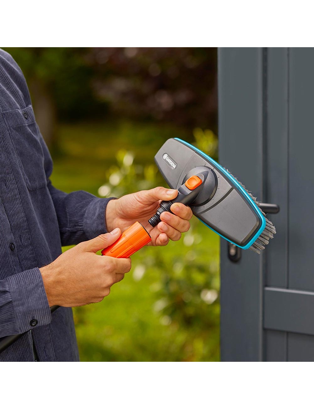 Cepillo de cerdas suaves para superficies delicadas cleansystem 18810-20 gardena