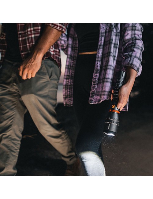 Linterna davinci 8000. recargable