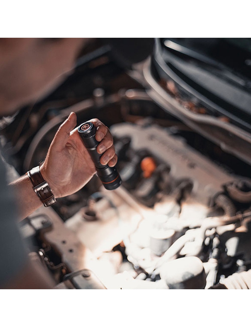 Linterna newton 500. táctica