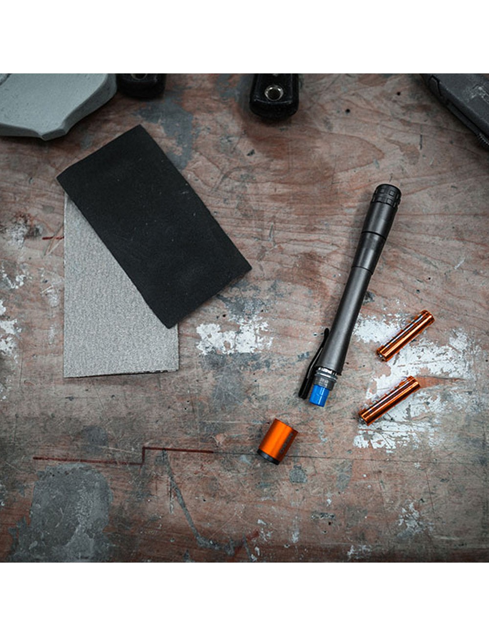 Linterna inspector 500+. boli flexpower por la compra de 6 unidades un expositor de regalo