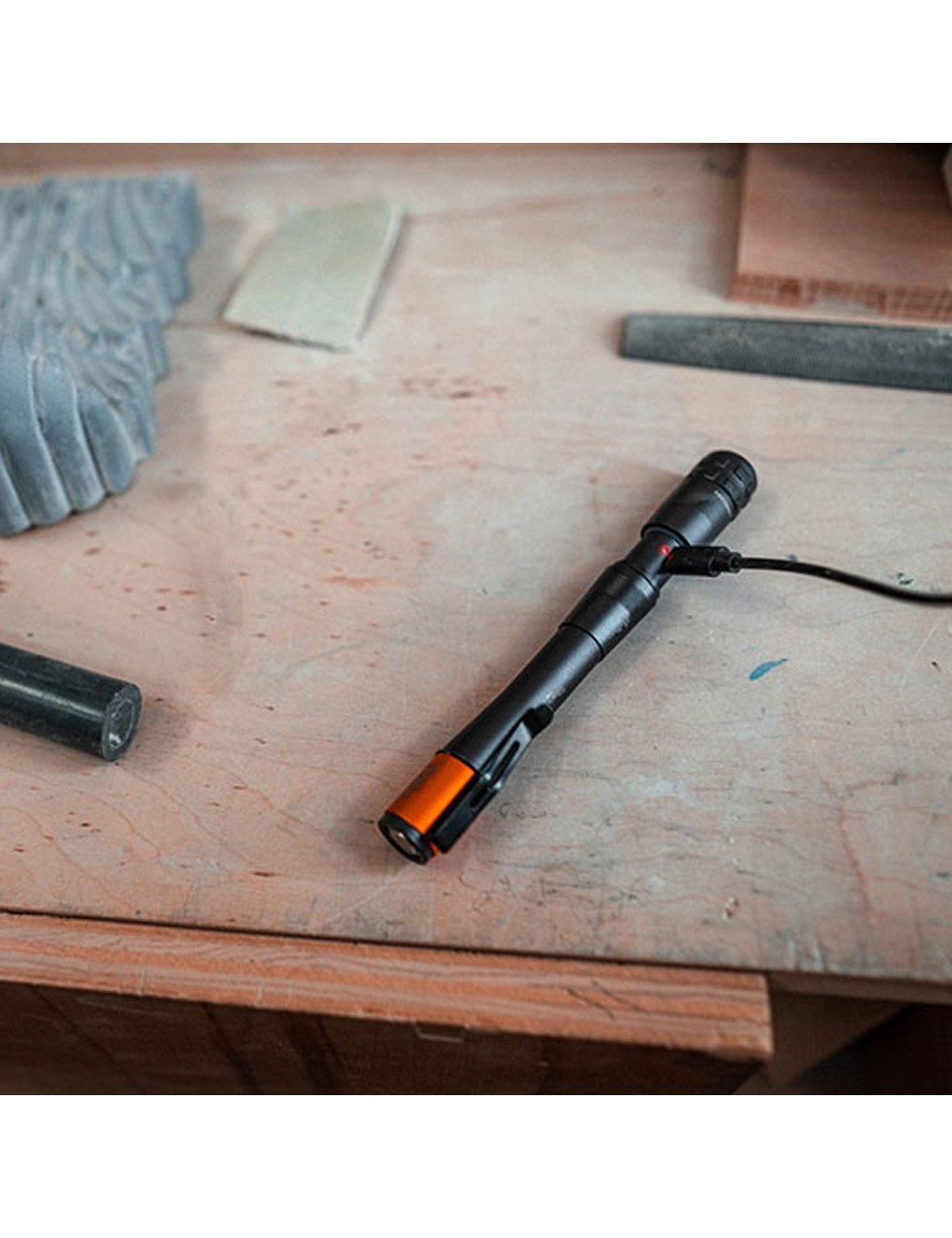 Linterna inspector 500+. boli flexpower por la compra de 6 unidades un expositor de regalo