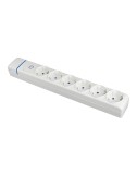 Base múltiple de 6 tomas 2p+t, 16 a 250 v con interruptor luminoso.