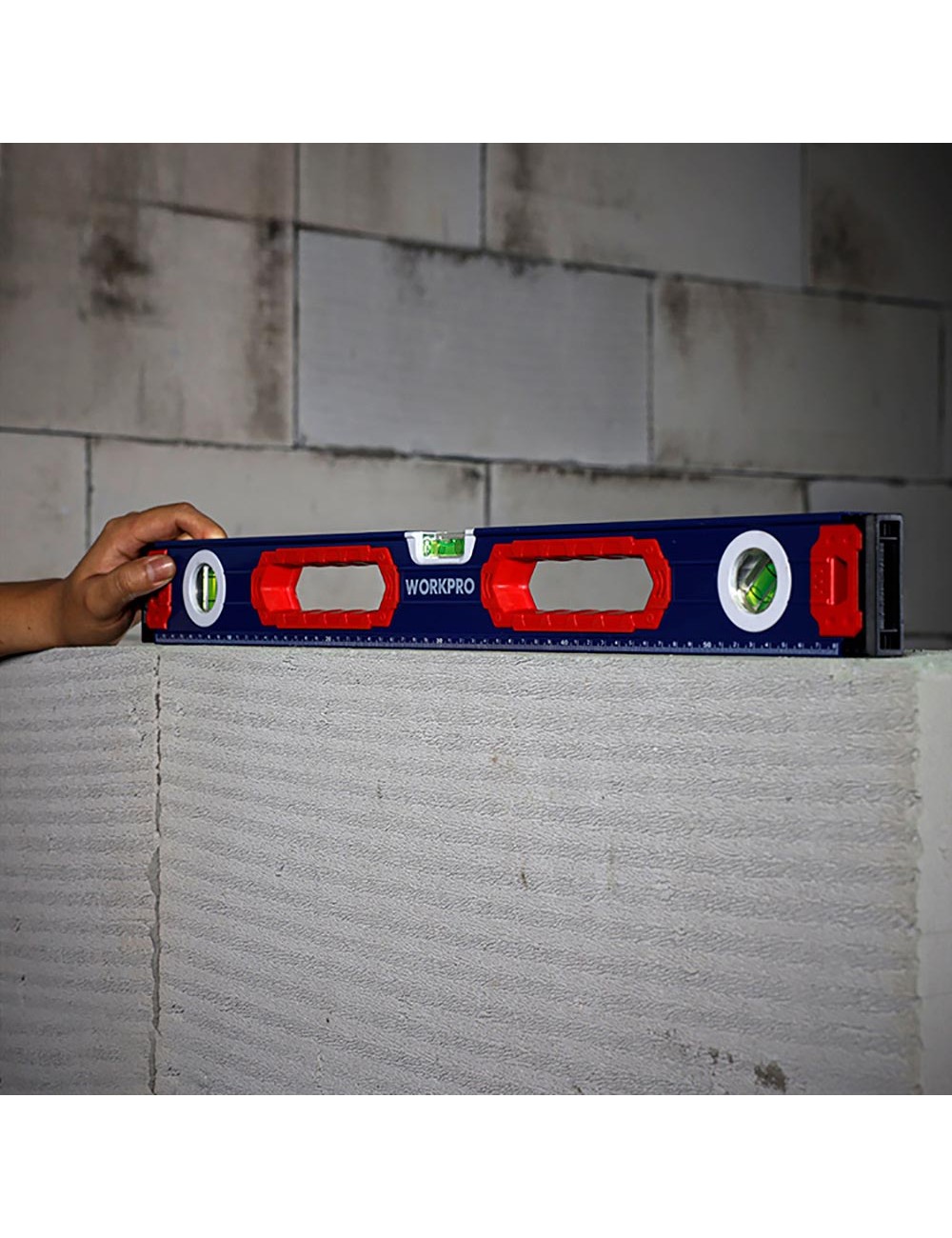 Nivel de burbuja con base mágnetica 60 cm