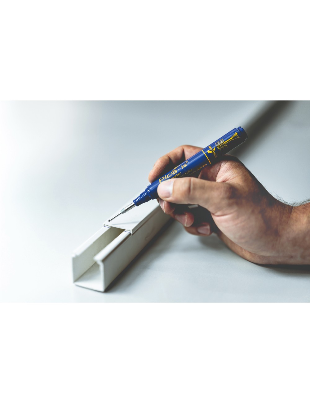 Marcador permanente de tinta para agujeros profundos azul