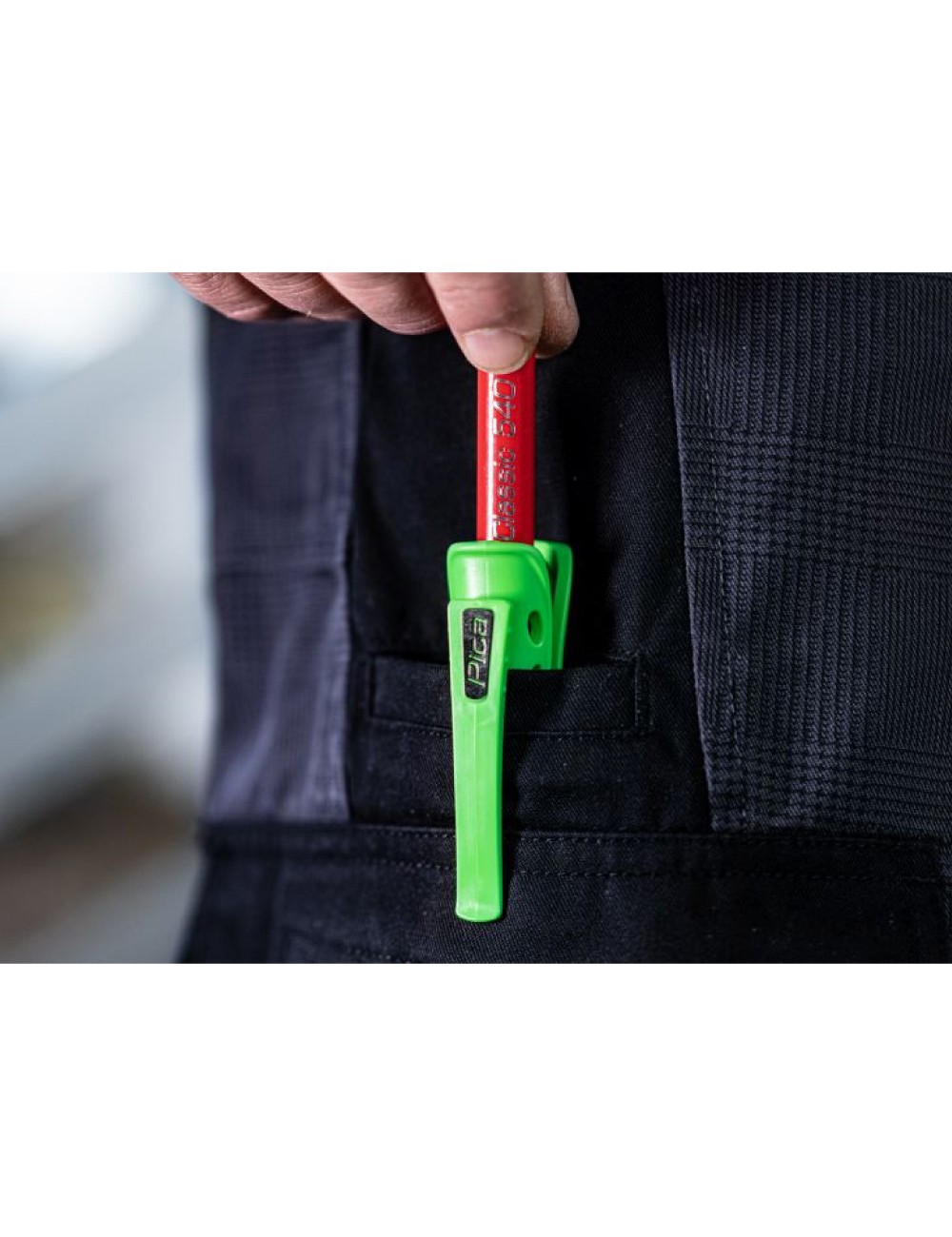 Funda pocket y sacapuntas lápices