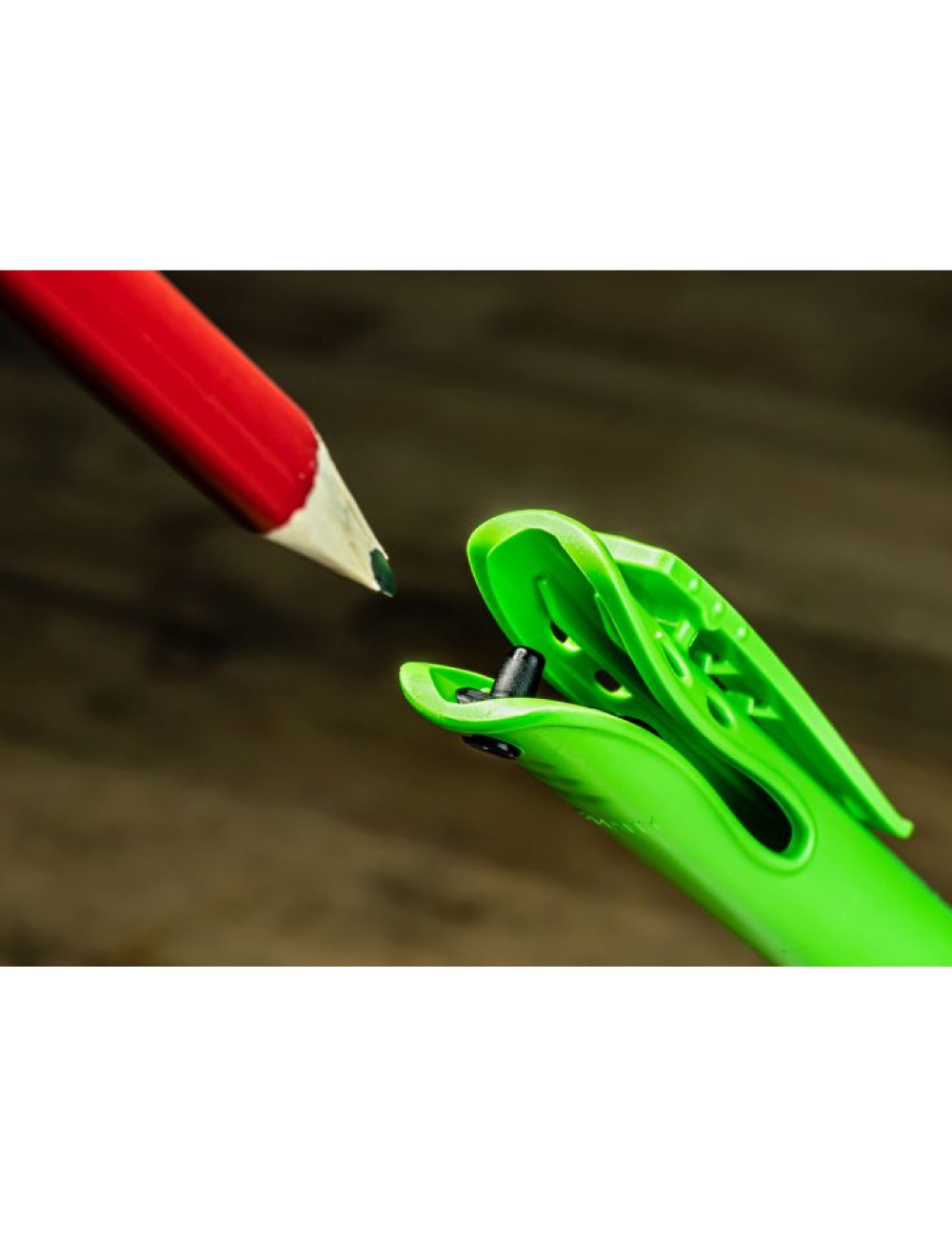 Funda pocket y sacapuntas lápices