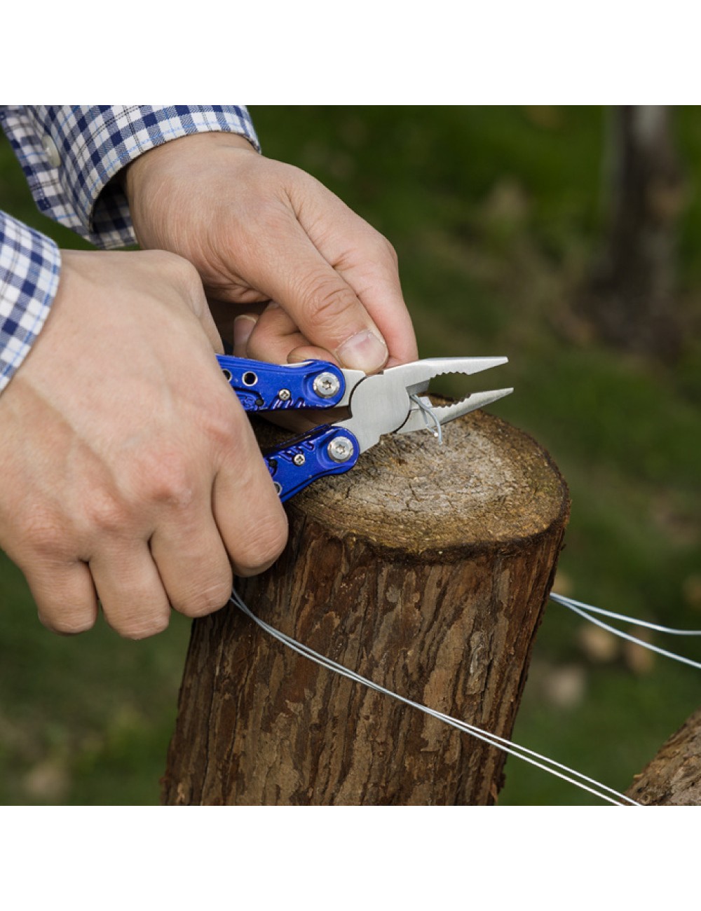 Multiherramienta azul 15 en 1