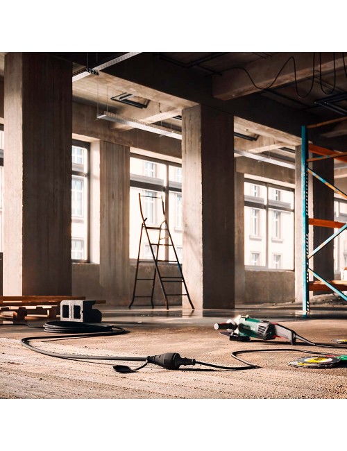 Prolongador profesional 20 m, ip44, h07rn-f 3 g 2,5 mm, 1 toma con tapa, 16 a 250 v~, negro