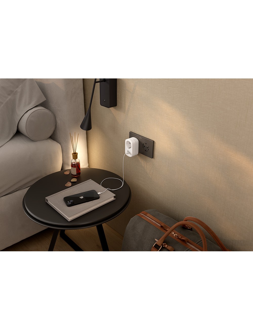 Adaptador combi 30 w usb a + c + 1 toma schuko, 16 a 250 v~, blanco