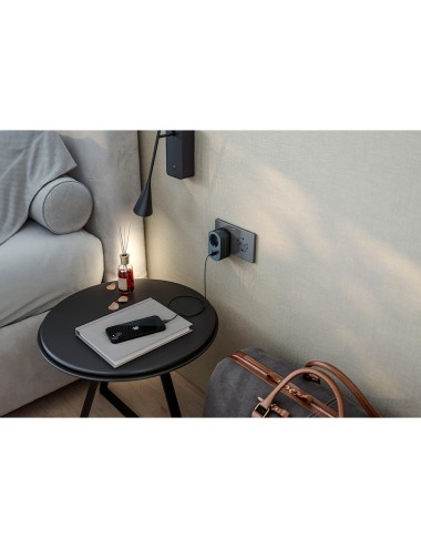 Adaptador combi 30 w usb a + c + 1 toma schuko, 16 a 250 v~, negro