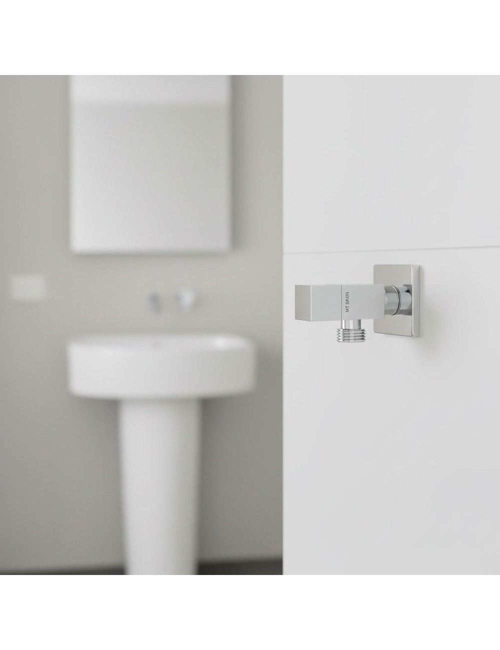 Válvula escuadra modelo deco con mando cuadrado, silver, ½ x ½ pulg