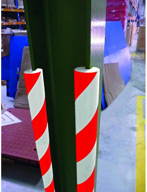 PU 208RB PROTECTOR ROJO/BLANCO 750X40 MM. PU 208RB PROTECTOR ROJO\BLANCO 750X40 MM